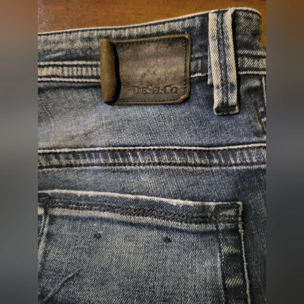 Diesel - Picture 4 of 16